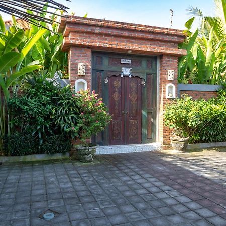 D-Anyar Stay And Surf Canggu ภายนอก รูปภาพ