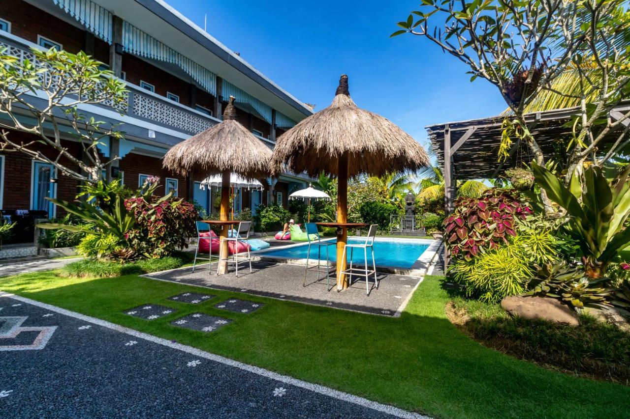 D-Anyar Stay And Surf Canggu ภายนอก รูปภาพ