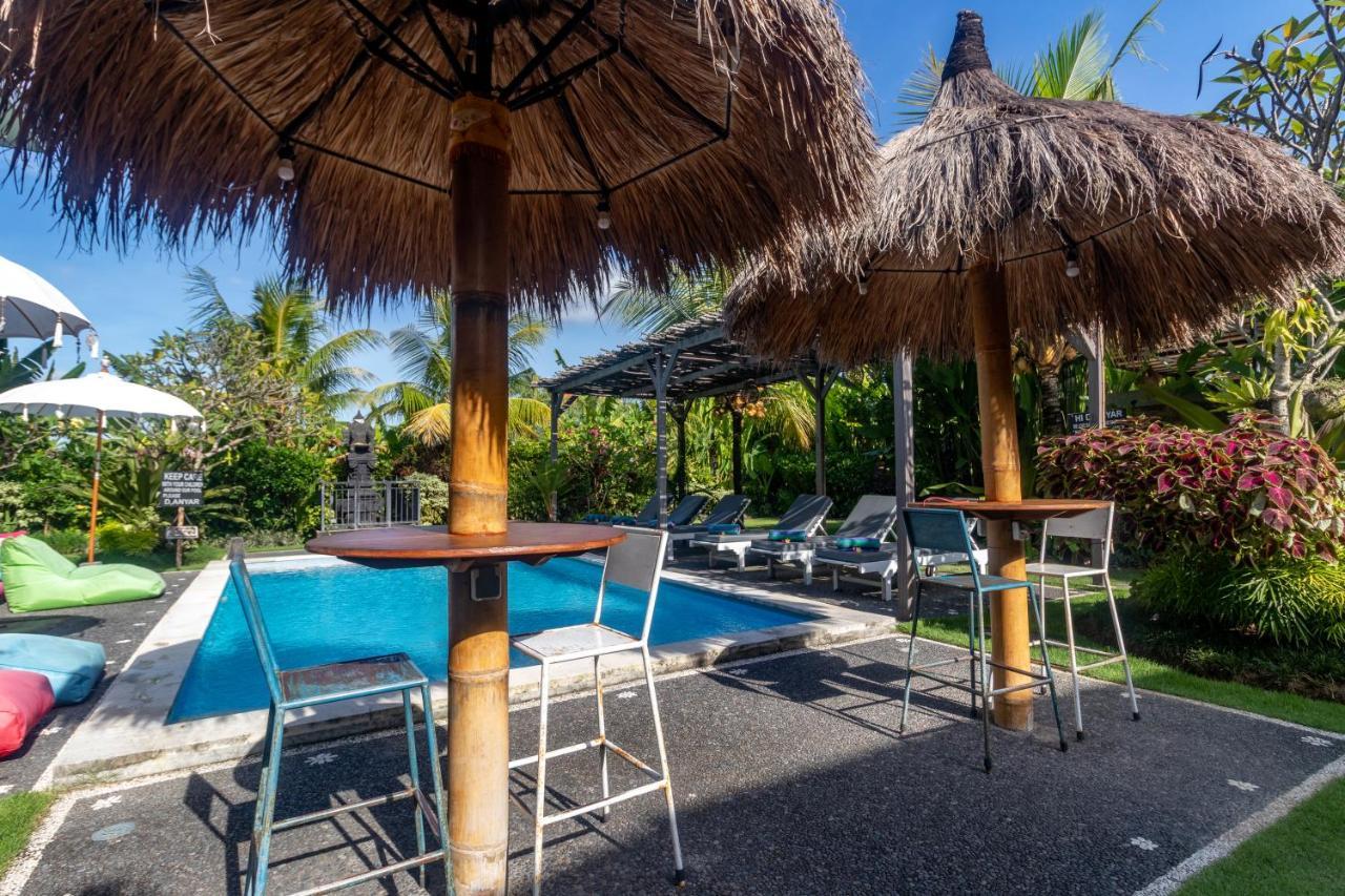 D-Anyar Stay And Surf Canggu ภายนอก รูปภาพ